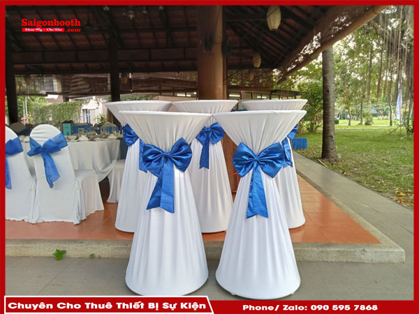 Dịch Vụ Cho Thuê Bàn Cocktail Giá Rẻ Tại Bình Dương Là Giải Pháp Tiết Kiệm Chi Phí Cho Các Sự Kiện Như Tiệc Cưới, Hội Nghị Hay Lễ Khai Trương. Với Thiết Kế Hiện Đại, Dễ Dàng Lắp Đặt Và Di Chuyển, Dịch Vụ Này Mang Lại Không Gian Sang Trọng, Tiện Nghi Cho Mọi Loại Sự Kiện.