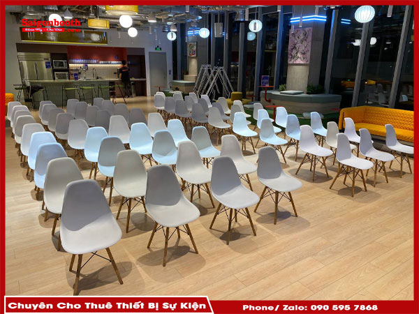 Dịch Vụ Cho Thuê Bàn Ghế Hội Nghị Của Saigonbooth Giúp Tiết Kiệm Chi Phí Và Mang Lại Sự Linh Hoạt Cho Các Sự Kiện. Với Đa Dạng Mẫu Mã, Chất Liệu Và Dịch Vụ Chuyên Nghiệp, Saigonbooth Cam Kết Cung Cấp Không Gian Trang Trọng, Phù Hợp Với Mọi Loại Hình Sự Kiện.