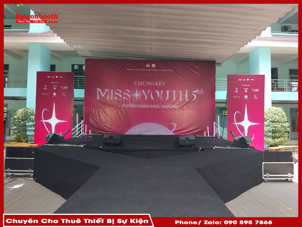 Dịch Vụ Cho Thuê Sân Khấu Lắp Ghép Theo Yêu Cầu Của Saigonbooth Mang Đến Giải Pháp Linh Hoạt, Tiết Kiệm Cho Mọi Sự Kiện. Với Khả Năng Tùy Chỉnh Thiết Kế, Thi Công Nhanh Chóng, Dịch Vụ Này Phù Hợp Với Nhiều Loại Hình Sự Kiện, Đảm Bảo Thẩm Mỹ, Kỹ Thuật Và An Toàn.