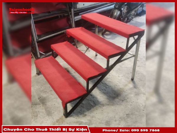cho thuê bục tam cấp sân khấu