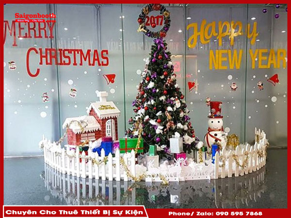 Dịch Vụ Trang Trí Cây Thông Noel Đẹp Của Saigonbooth 5