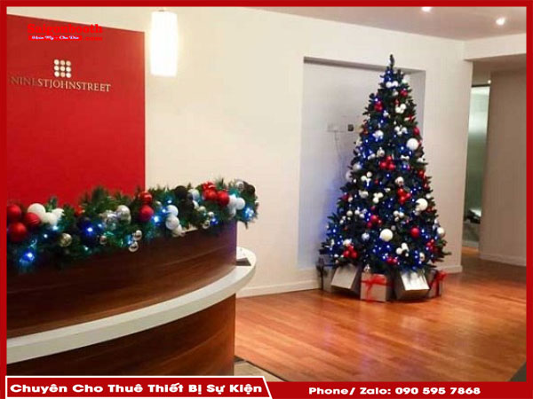 Dịch Vụ Trang Trí Cây Thông Noel Đẹp Của Saigonbooth 4